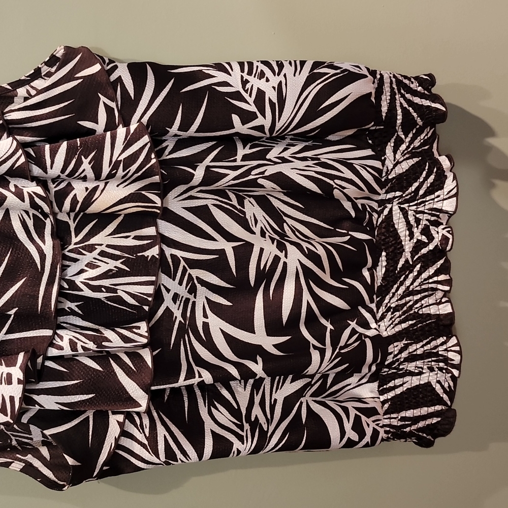 Neu Options Brown Ruffle Tank - Picture 3 of 5